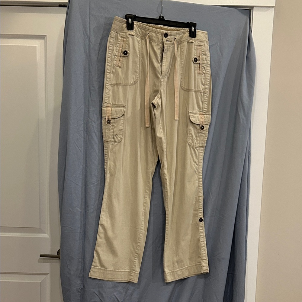 Women’s Tan Cargo Pants